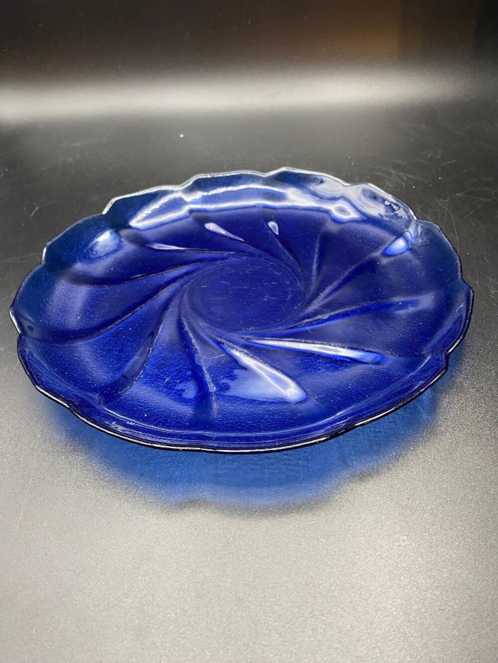 Arcoroc France Cobalt Swirl Plate